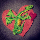 "Dragon Love" - a valentine. Un proyecto de Collage y Bordado de Trinity Nay - 14.02.2021