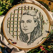 Embroidered Portrait. Arts, Crafts, and Embroider project by Paula Petite - 10.24.2020