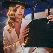 Carolina Crowley. Fashion Photograph project by Iván Guerrero Esparza - 07.13.2020