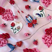 Mi Proyecto Final para TIAMO: Colección San Valentín y Colección Animales. Jewelr, Design, Mobile Photograph, Instagram Photograph & Instagram project by Mariabelén Reinoso Herrera - 02.17.2021