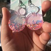 Resin jewelry project. Un proyecto de Diseño de jo y as de weronikaszysza_1746535584 - 22.02.2021