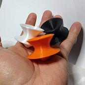 Mini Spun Chair, impresión 3d. Een project van 3D, Craft, Interactief ontwerp, Speelgoedontwerp, 3D-modellering, 3D-ontwerp y Art toy van Marco Hernández - 24.02.2021
