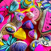 Piedras, recuerdos de la tierra. Street Art, Fine Arts, Concept Art, Creativit, Product Design, DIY, Traditional illustration, and Painting project by Dalila Guzmán Blanco - 03.01.2021