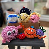 Pom Pom mr men & little miss! . Arts, and Crafts project by Cordelia Castle - 03.09.2021