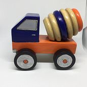 Juguetes. Un proyecto de Art to, Carpintería, Diseño de producto y Diseño de juguetes de Juanita Guerra Grau - 10.03.2021