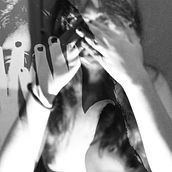 Mi Proyecto del curso: Introducción a la fotografía narrativa. Un proyecto de Autorretrato Fotográfico, Fotografía, Fotografía artística, Fotografía digital y Narrativa de Vero Ramírez - 12.03.2021