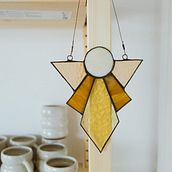 Stained glass art deco angel . Projekt z dziedziny Kreatywność użytkownika Rebecca Norris - 13.03.2021