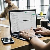Email Marketing para Pymes y Autónomos. Web Development, Marketing, and Digital Marketing project by Rodrigo Milla - 03.15.2021