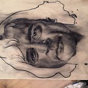 Primer retrato en Tinta y piel sintética. Un proyecto de Diseño de tatuajes de Juanfra Ros - 15.01.2021