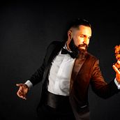 Fuego en Mano. Un proyecto de Fotomontaje de Javier Vizcaino - 25.03.2021