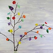 Paper flower blossoms - multicoloured. Arts, Crafts, and Paper Craft project by Rachel Warrillow - 03.27.2021