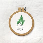 Renacer.. Embroider project by Valentina Artero - 03.28.2021