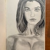 Retrato de una mujer. circa 2020 antes de domestika.. Traditional illustration, Sketching, Pencil Drawing, Drawing, Portrait Drawing, and Realistic Drawing project by Paulo y Silva - 08.12.2020