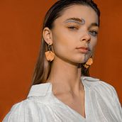 'Dora' Editorial (Natural Lighting only). Digital Photograph project by paolagtrevi - 04.01.2021