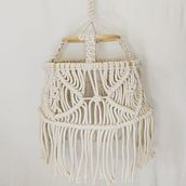 Meu projeto do curso: Design de acessórios em macramê. Macramé, and Fiber Arts project by iralece - 04.02.2021