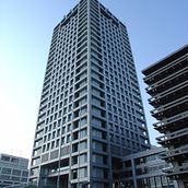 Currículums Originales. Design digital, e Design editorial projeto de Carlos Bravo - 08.04.2021