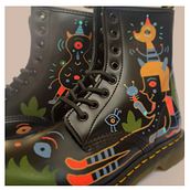 Custom. Un proyecto de Ilustración tradicional de Cristian Turdera - 08.07.2019