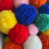 Colour sorting . Arts, and Crafts project by Maria Vella Cassar - 04.08.2021