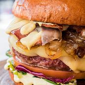 Fotografía gastronómica | Fotografía de Restaurantes en Madrid. Photograph, Fine-Art Photograph, Product Photograph, Digital Photograph, Food Photograph, Instagram Photograph, Commercial Photograph, Photographic Lighting, and Photo Retouching project by Izabela Renata - 03.10.2021