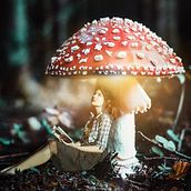 Shine a light. Un progetto di Fotografia digitale, Composizione fotografica e Autoritratto fotografico di Ana Stanojevic - 16.06.2020
