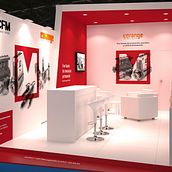 Exhibition Stand Conrad F. Meyer. Un projet de 3D, Conception 3D, Événements, Décoration d'intérieur , et ArchVIZ de David Paz - 08.05.2019