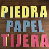 Letras en papel. Un proyecto de Papercraft de Anita Daverede - 05.04.2021