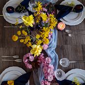 Spring table decor. Decoration, Design, DIY, Events & Instagram Photograph project by Elena Claudia Vasile - 04.03.2021