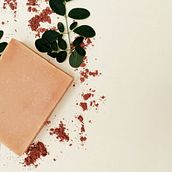 Fotografía cosmética natural. Un proyecto de Fotografía, Fotografía con móviles, Fotografía de producto y Fotografía para Instagram de Ana Trejo Ramírez - 16.04.2021