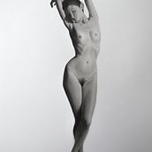 Mi Proyecto del curso: Dibujo realista de la figura humana. Un progetto di Disegno anatomico e Disegno realistico di mari_bc - 18.04.2021