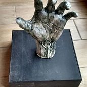 Modelado de mano autoretrato. Fine Arts, Ceramics, Figure Drawing, and Sculpture project by Mik Rod - 12.31.2019