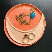 jewelry dish. Arts, Crafts, and Ceramics project by Stephanie Redmond - 12.15.2020