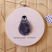 Pingüino Emperador  •  APTENODYTES FORSTERI . Embroider project by Karla Lorca - 12.15.2020
