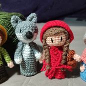 Mis dediles amigurumis. Ein Projekt aus dem Bereich Crochet von Claudia Henao - 24.04.2021