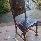 C Cadeira madeira e couro. Un proyecto de Decoración de interiores de Giovanna Guerrante - 28.02.2021