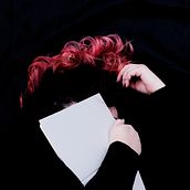 Mi Proyecto del curso: El arte del autorretrato: exprésate a través de la fotografía. Photograph project by Mercedes M Morentin - 02.24.2021