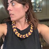 My project in Creation of Textile Jewelry course. Accessor, and Design project by Crystal Carneiro - 04.30.2021