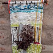 Mini Tapiz "Tarde de Juegos". Un proyecto de Macramé de Marina Yañez - 04.05.2021