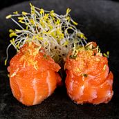 Hey Ya! Sushi. Food Photograph project by Juciellen Ribeiro - 05.04.2021