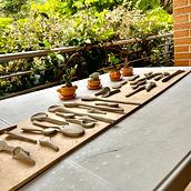 Historias de cucharas . Ceramics project by Carolina Montoya - 05.05.2021