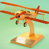 Avión de madera . 3D Modeling, 3D Design, and 3D project by Steven Pasaje - 01.14.2021