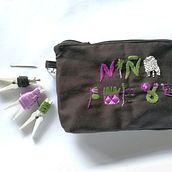 My project in Introduction to Raised Embroidery course - Purse Fire Girl. Arts, Crafts, Design, Accessor, and Design project by Vesna Vidmar - 05.11.2021
