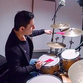 Drums and Sax cover low cost video . Music, Film, Video, TV, Film, Video, Sound Design, Audiovisual Production, Stor, telling, Video Editing, Filmmaking, Script, YouTube Marketing, and Music Production project by Marco Hernandez - 05.17.2021