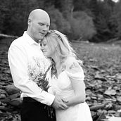 My project in Wedding Photography: Couples Session. Un progetto di Fotografia, Fotografia di ritratto, Fotografia documentaria e Composizione fotografica di Mike Ambach - 17.05.2021