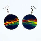 Sunrise Sunset Earrings. Un proyecto de Diseño de jo, as, Artesanía, Bellas Artes y Teoría del color de Brie Bailey - 31.03.2021