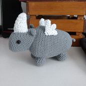 Mi Proyecto del curso: Diseño y creación de amigurumis. Un proyecto de Artesanía, Diseño de juguetes, Tejido, DIY y Crochet de Leonardo Fleita - 24.05.2021