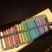 Mein Kursprojekt: Nahtloses Lederaccessoire-Design. Un proyecto de Diseño, Diseño de complementos, Artesanía y Costura de qdominique - 28.05.2021