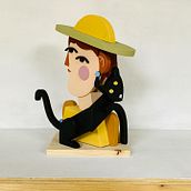 La mujer de Amarillo. Un projet de Artisanat, Conception de personnages , et Décoration de Marta Boza Samanes - 30.05.2021