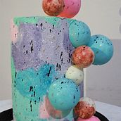 Mi Proyecto del curso: Cake design: técnicas decorativas modernas. Design, and DIY project by Lili Martinez Ramirez - 05.27.2021