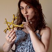 Mi Proyecto del curso: Fotografía fine art: autorretratos llenos de simbolismo Ein Projekt aus dem Bereich Fotografie, Bildbearbeitung, Fotoretuschierung, Porträtfotografie, Studiofotografie, Artistische Fotografie, Fotomontage und Fotografisches Selbstporträt von Estela Rocío - 31.05.2021