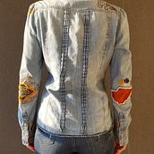 Meu projeto do curso: Bordado: conserto de roupas com @ofeliayantelmo. Un proyecto de Bordado, Costura, DIY, Upc y cling de Carolina Bacarin - 27.05.2021